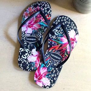 New Havaianas Pink and black floral size 37 - 38 flip flops thong sandal